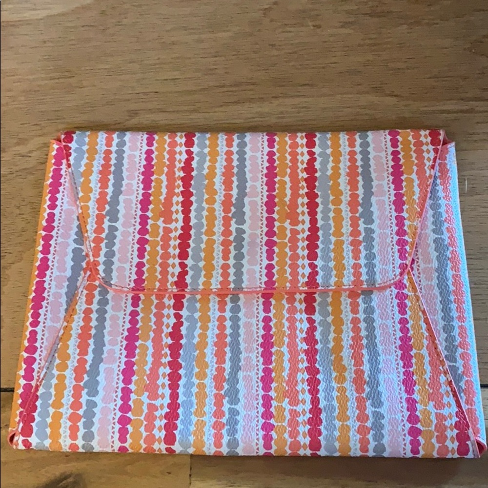 Multi colored magnetic clutch